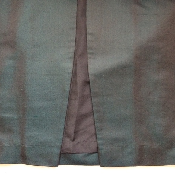 Silk suit - Picture 6 of 6